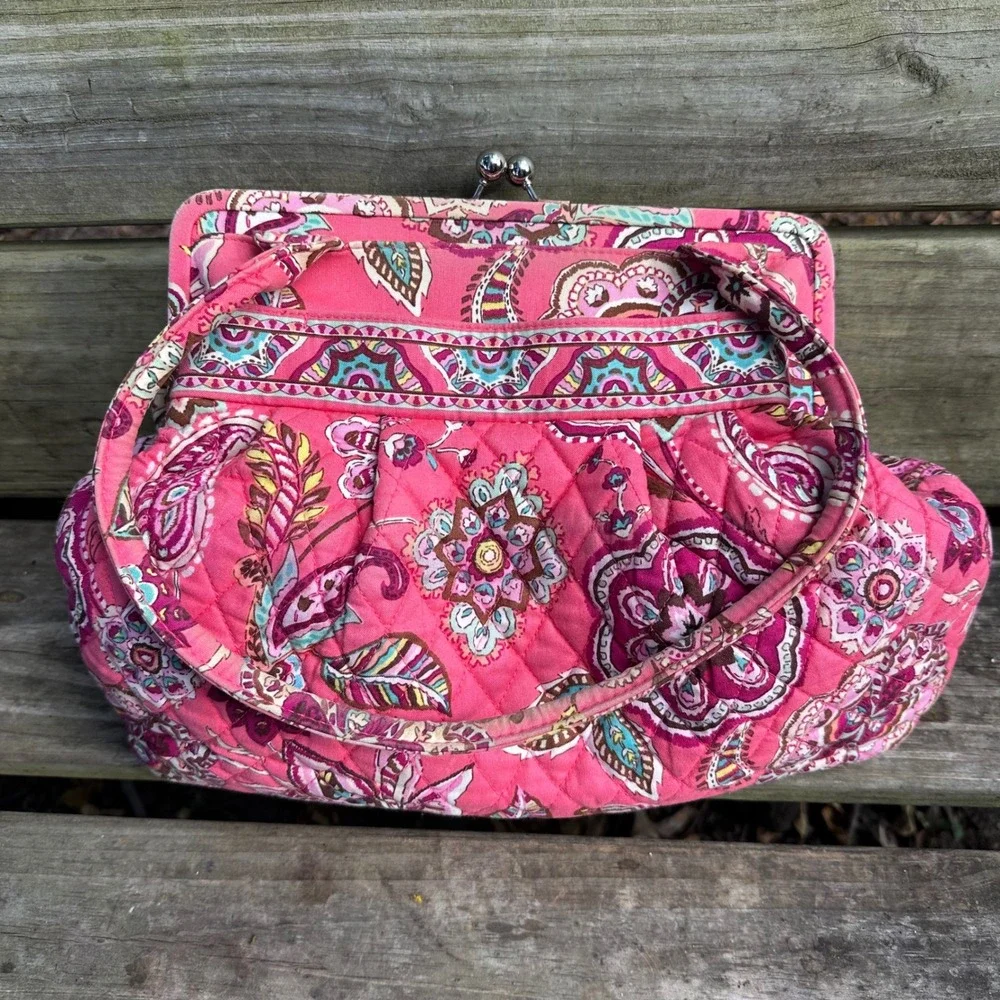 Vera Bradley Alice Bag Call Me Coral Pink Paisley Quilted Kisslock Handbag Purse